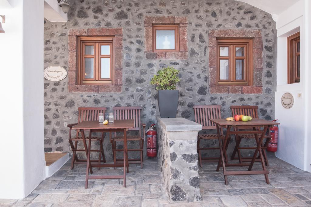 Smaro Studios Firostefani Bagian luar foto